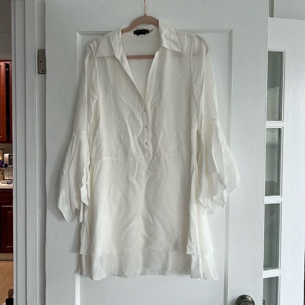 Like new Alice and Olivia shirt flowy shirt dress